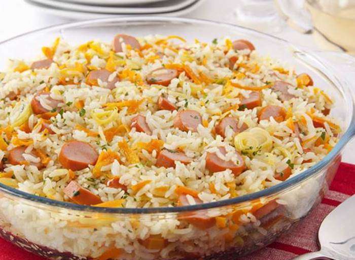 salada-de-arroz-com-salsicha