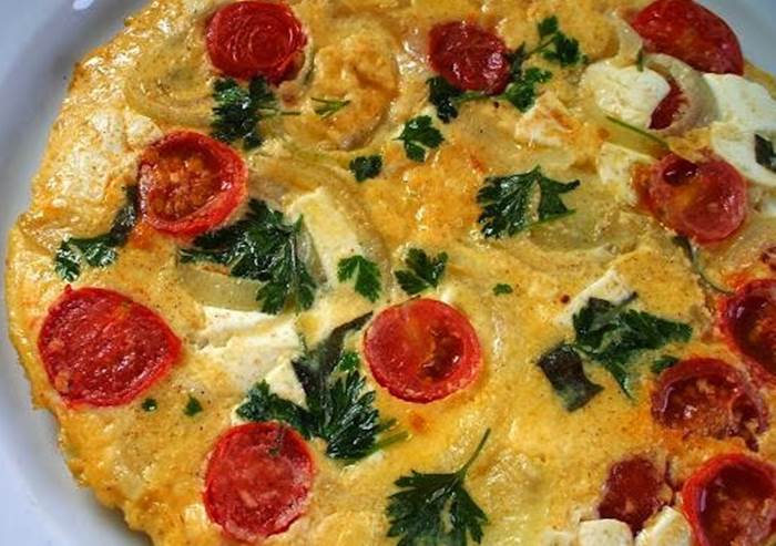 omelete-de-frango-com-tomate